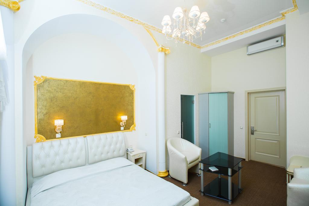 Lira Boutique Hotel Mogilev Quarto foto